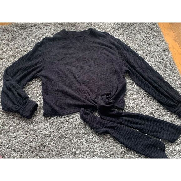 78- FREE PEOPLE Beach Gulfport Black Tie Waist Textured Knit Shirt Top Sz L BOHO - Picture 3 of 4